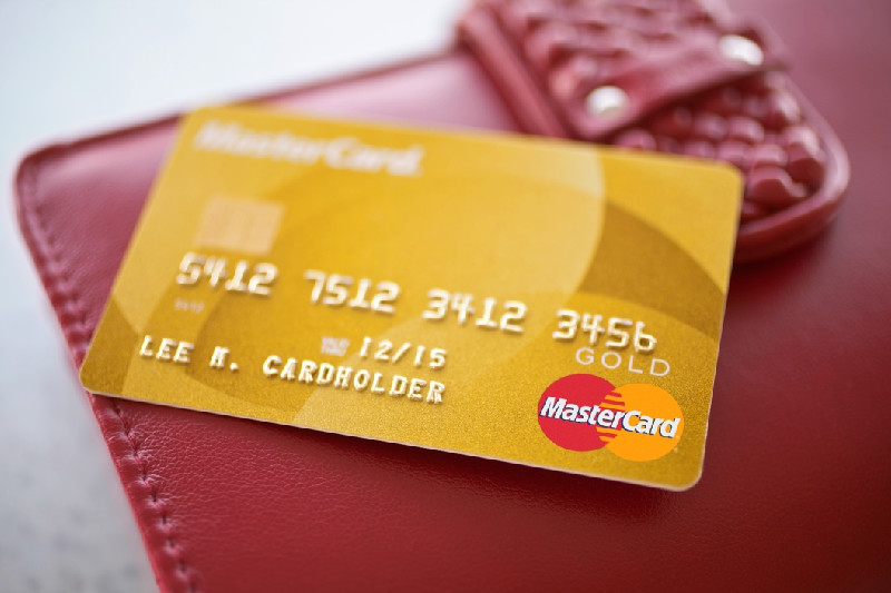 Zlatá platební karta MasterCard®