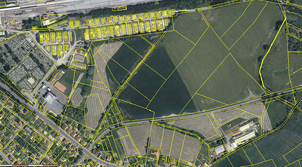 Pozemky města Strakonice v plánované průmyslové zóně Hajská na leteckém snímku