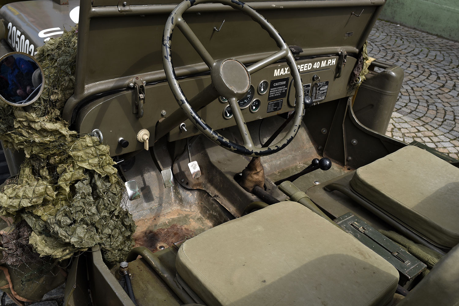 Příjezd historickývh vozidel Convoy of Liberty do Strakonic