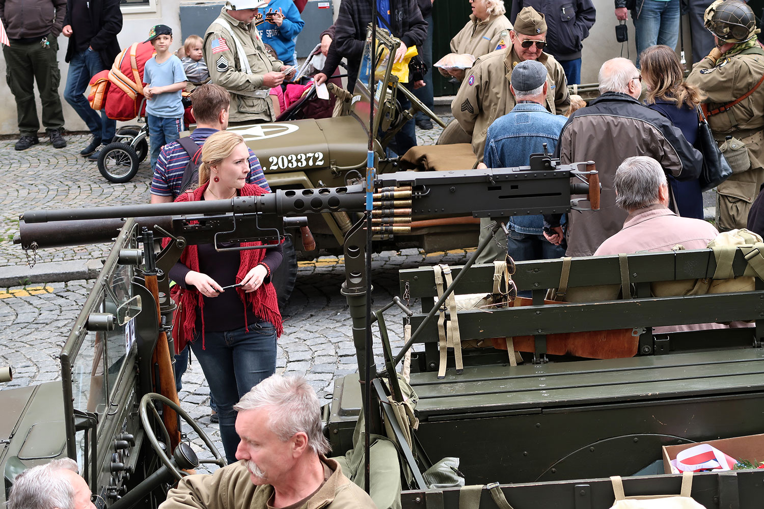 Příjezd historickývh vozidel Convoy of Liberty do Strakonic