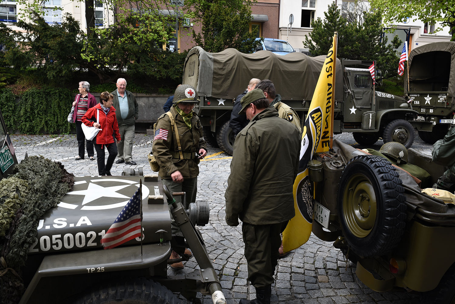 Příjezd historickývh vozidel Convoy of Liberty do Strakonic