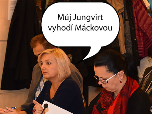 Podle prvních informací měla být z radnice „odejita“ sekretářka Eva Mácková, dle názoru mnoha lidí zkušená a pracovitá zaměstnankyně úřadu.