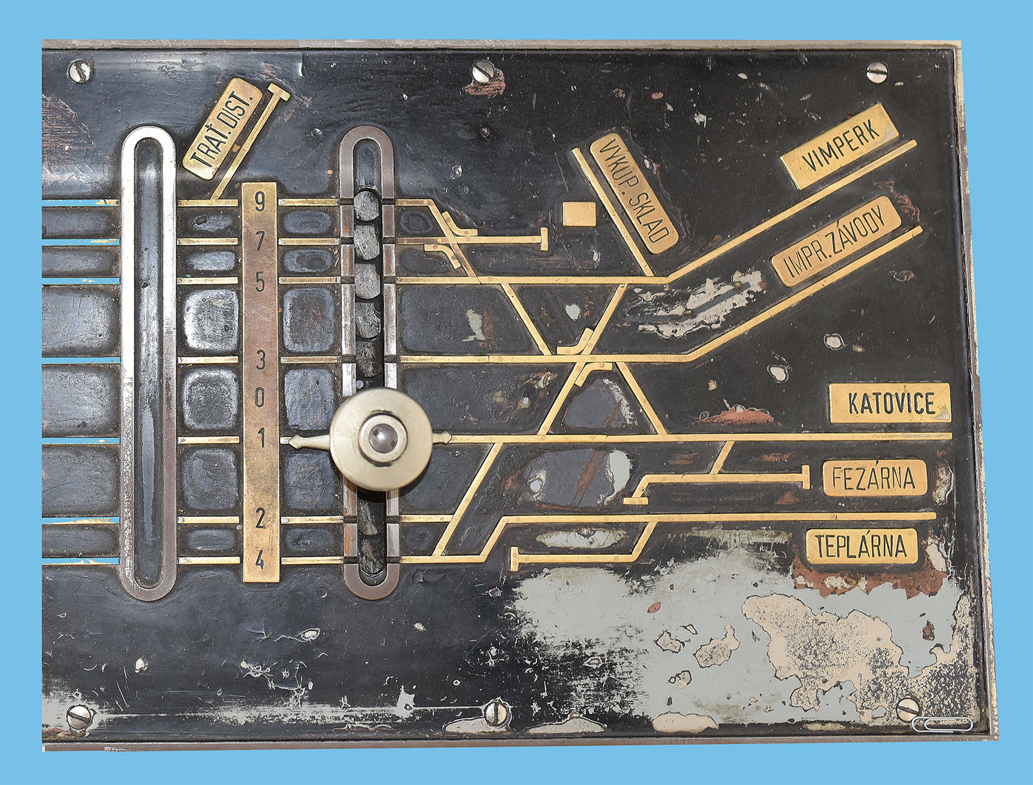 Vyřazené elektromechanické zabezpečovací zařízení ze žst. Strakonice