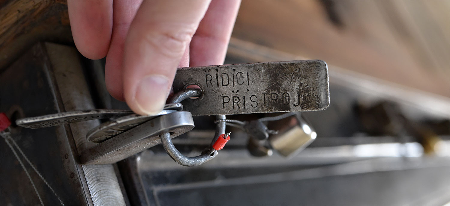 Vyřazené elektromechanické zabezpečovací zařízení ze žst. Strakonice